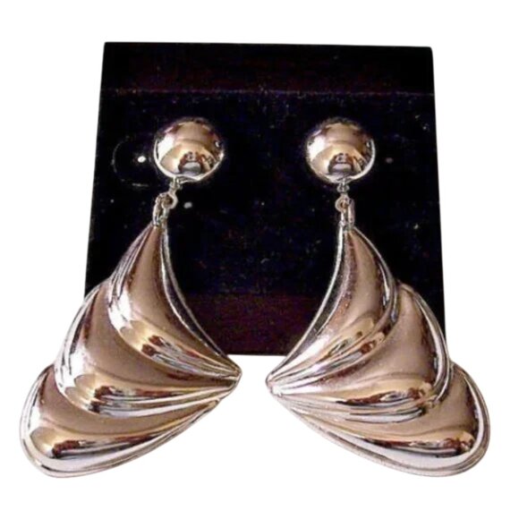 Layered Waves Disc Pierced Earrings Silver Tone - Picture 5 of 5